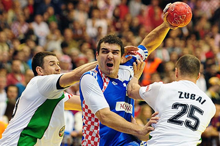 Hrvati uz remi prema polufinalu