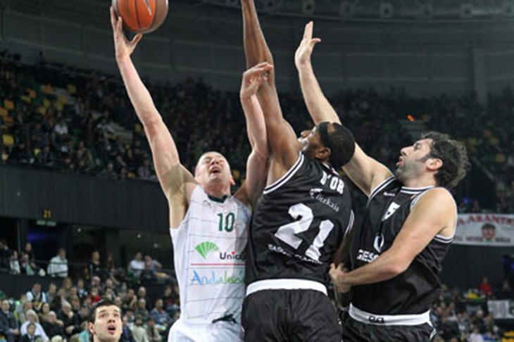 Sjajan učinak Perića, eksplozija Pilepića, Simonova odlučujuća trica