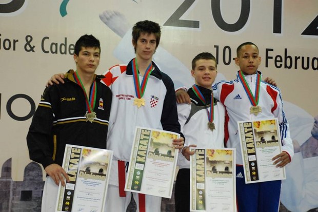 Hrvatskoj zlato i srebro u karateu