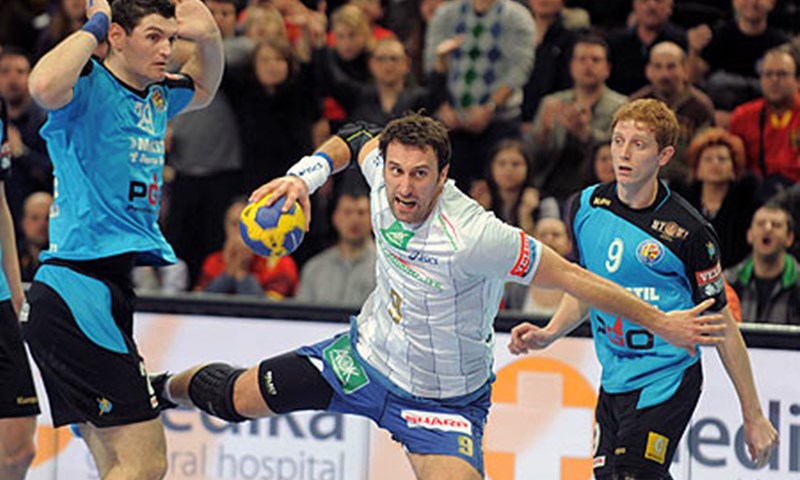 HSV svladao Metalurg, Wisla u osmini
