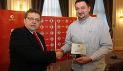 Bernard Jurišić primio nagradu HZSN-a