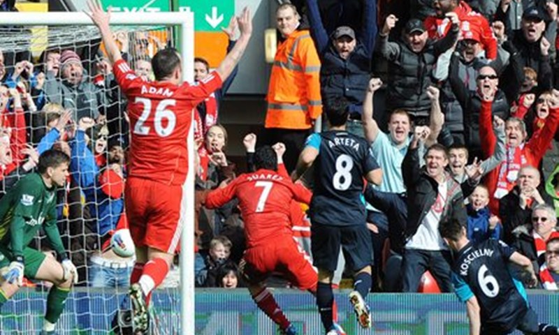 Van Persie režirao preokret na Anfieldu