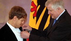 Vettel: "Logično da prvak bude favorit"