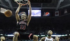 Rose sa sirenom za slavlje Bullsa