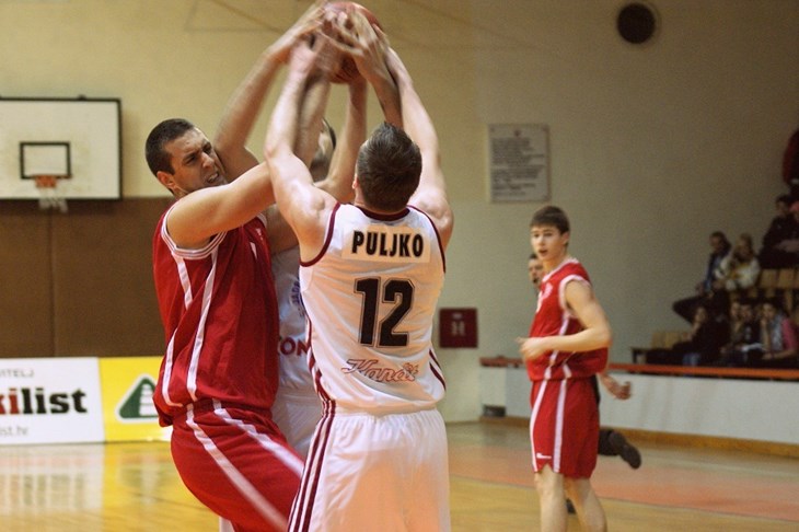 Ross opet povukao za pobjedu