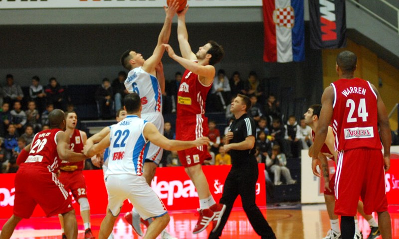 Valovi Širokog razmutili Cedevitu