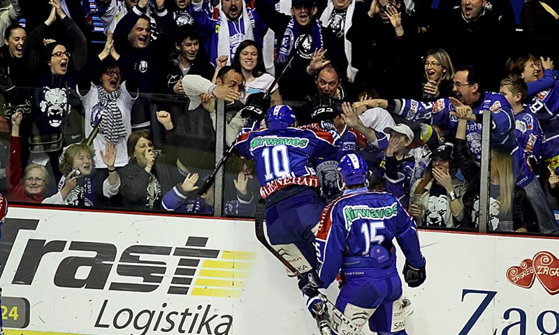 Ranjeni Bikovi na otvaranju sezone u Ledenoj