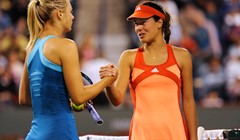 Azarenka rutinski, Šarapova skraćeno