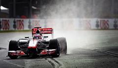 Button otvorio sezonu pobjedom