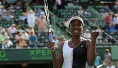 Venus uvjerljiva, Clijsters ispustila set