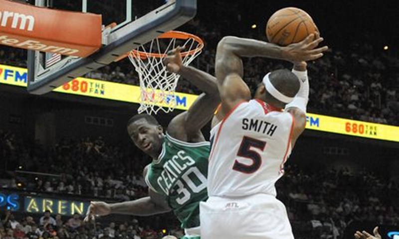 Josh Smith odabrao novac, Harris u Dallasu, Collison opet pričuva Chrisu Paulu