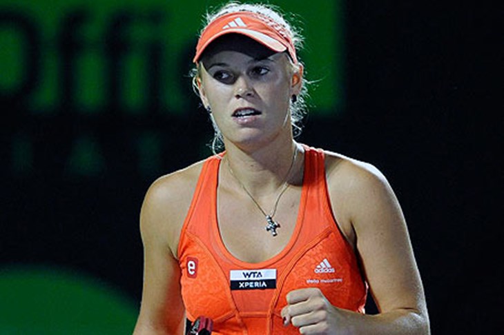 Wozniacki izbacila Serenu, Šarapova uvjerljiva