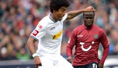 Hannover bliže Europi, Schalke uzeo bod