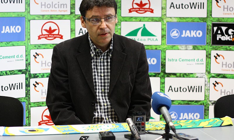 Jovanović: "Predstava HNS-a je najgora, ispunjavaju naloge svog režisera"