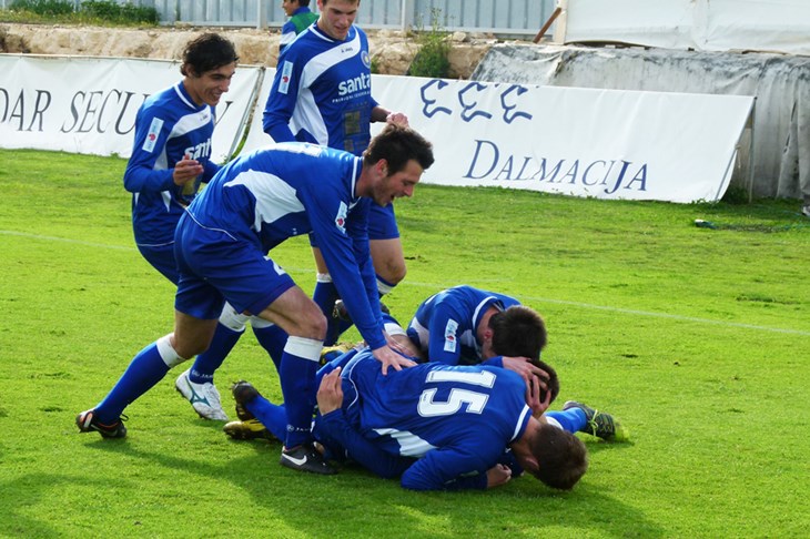 Zadru tri boda u prevrtljivoj utakmici