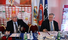 HNS o licencama u petak