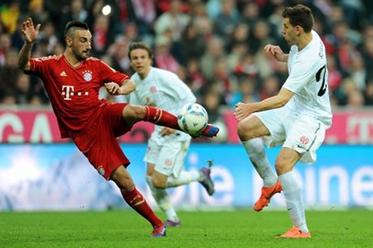 Bayern gurnuo naslov Borussiji