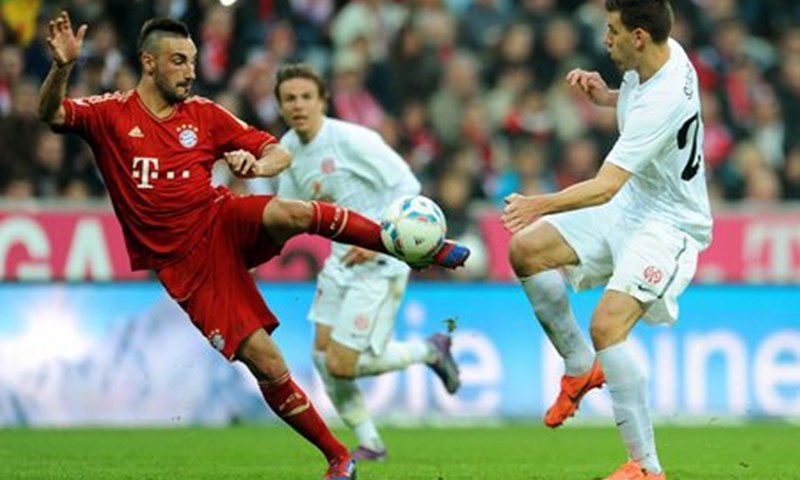 Bayern gurnuo naslov Borussiji
