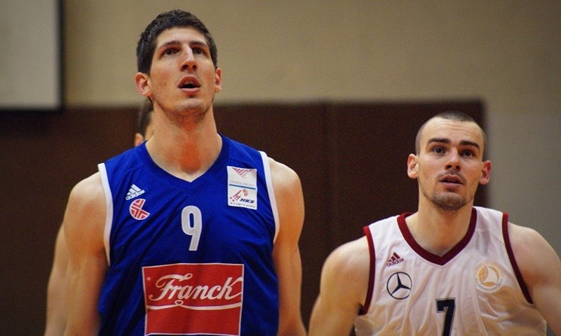 Zaragoza na krilima Van Rossoma do druge pobjede, Rudežu deset minuta