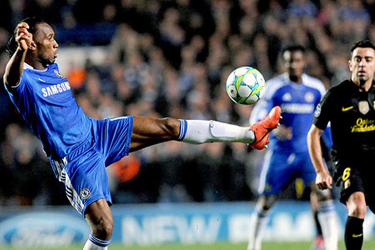 Video: Drogba kaznio Barcelonine promašaje