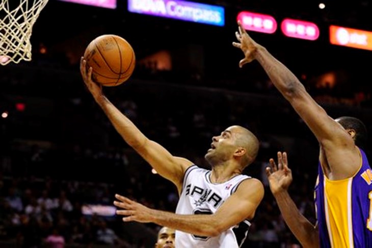 Ludnica na Zapadu kreće već u prvoj rundi, blockbuster dvoboj Lakersa i Spursa