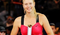 WTA Stuttgart: Marija Šarapova preko Azarenke do automobila