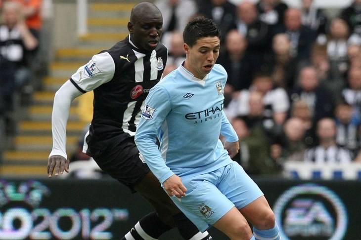 Video: Yaya Toure s dva pogotka doveo City korak do naslova