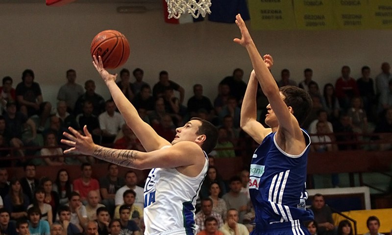 Zagreb tijesno poražen od Himkija