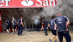 Video: Požar u Williamsovoj garaži pokvario proslavu Maldonadove pobjede