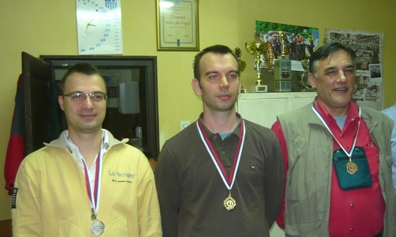 Šahisti Marko Filipović i Nikola Predrag na pobjedničkom postolju u Beogradu