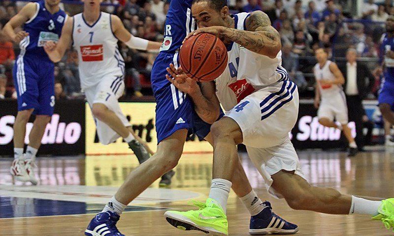 Zack Wright karijeru nastavlja u Rusiji