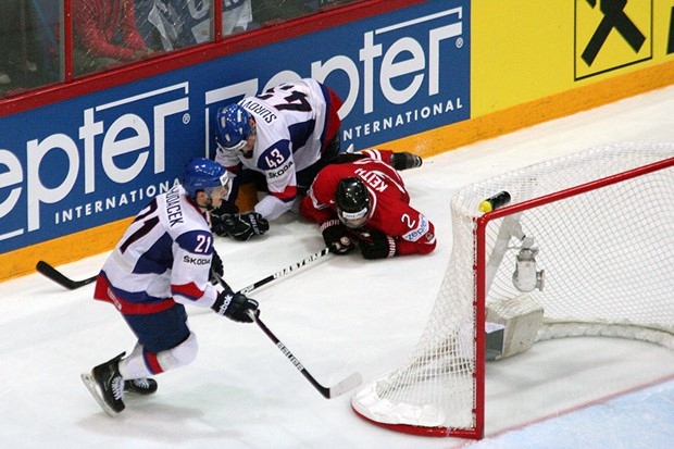 Video: Blackhawksima dovoljan jedan pogodak, Mason izvukao Flyerse u Vancouveru