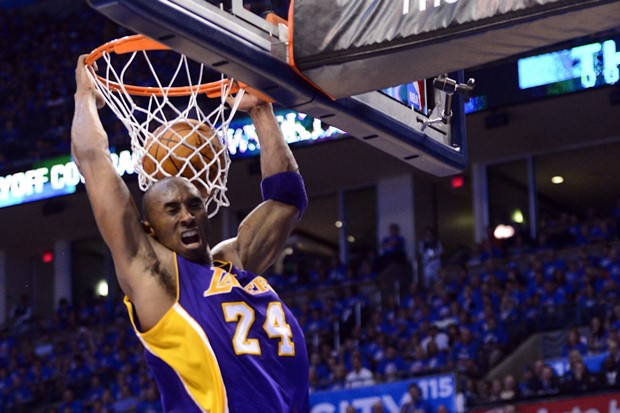 Video: Lakersima nije pomoglo ni 40 poena Bryanta, Sixersi se provukli