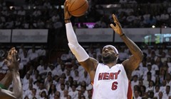 Video: Boston na Floridi prosuo 15 poena prednosti unatoč učinku karijere Rajona Ronda