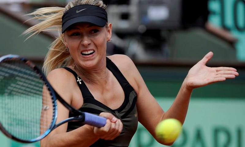 Wozniacki i Schiavone ostale bez drugog tjedna, Šarapova impresivna