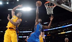 Lakersi produžili ugovor Bynumu na još jednu sezonu