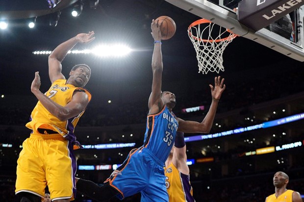 Lakersi produžili ugovor Bynumu na još jednu sezonu