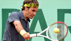 Federer preokrenuo 0:2 u setovima, Đoković spasio četiri meč lopte