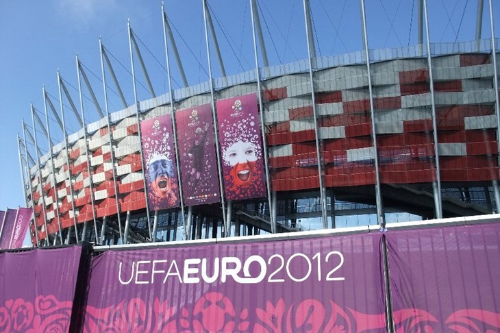 Tko da gol, pobjednik; domaćinski poticaj ili pritisak?