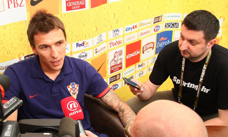 Mandžukić: "Gledao sam stotine Buffonovih utakmica, bit će izazov gledati se oči u oči s njim"