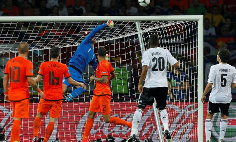 Sneijder: "Ispričavam se svima zbog svega"