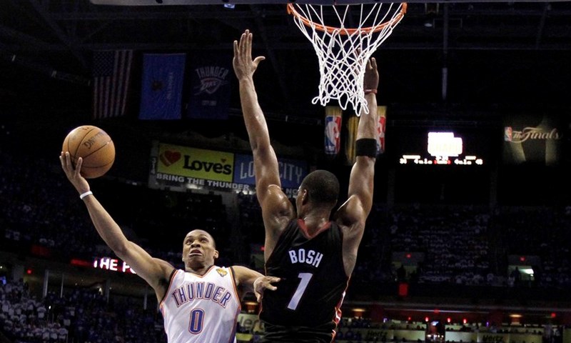 Miami i drugi put uspješno obranio svoj parket, još samo korak do NBA naslova
