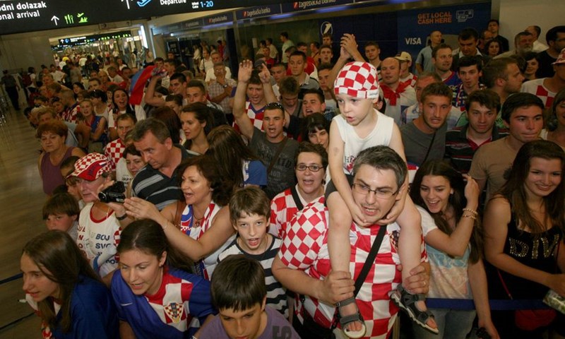 Navijači na Plesu ovacijama dočekali Bilića i igrače