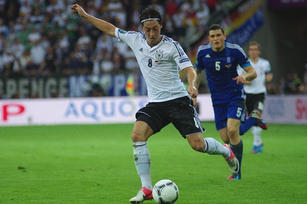 Özil: "Nisu važni Özil, Modrić ili Kaka, jedino je važan Real"