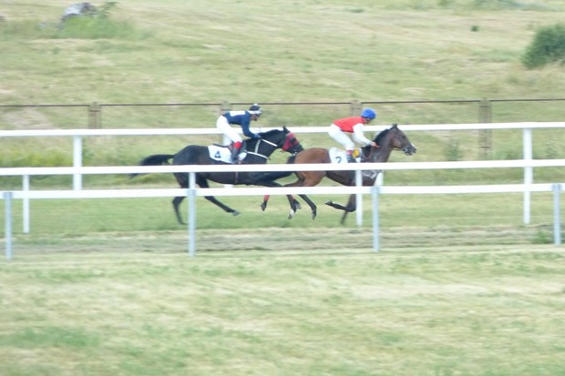 Ravno, Spicer Cube, poanta je ići ravno