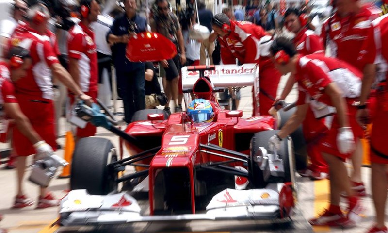 Slavljem u Valenciji Alonso postao prvi ovosezonski dvostruki pobjednik