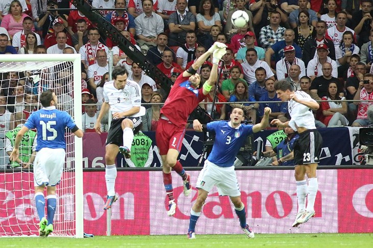 Höwedes potpisao ugovor sa Schalkeom i prekinuo nagađanja oko budućnosti