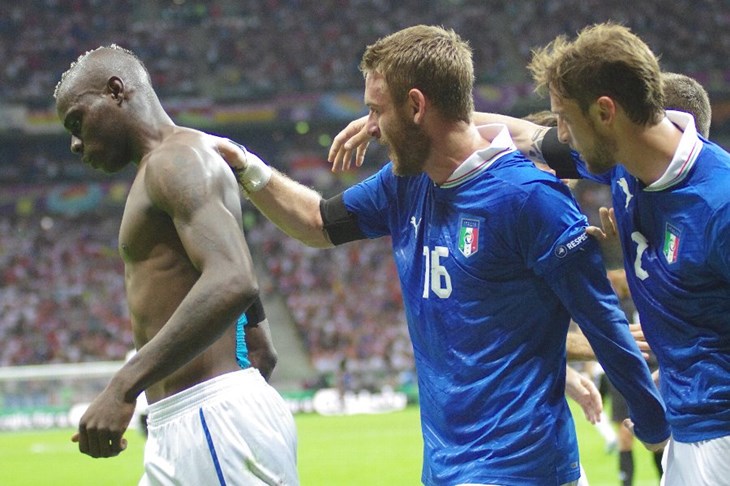 Pirlo i Balotelli glavni talijanski aduti u borbi protiv Casillasa i španjolskog veznog reda