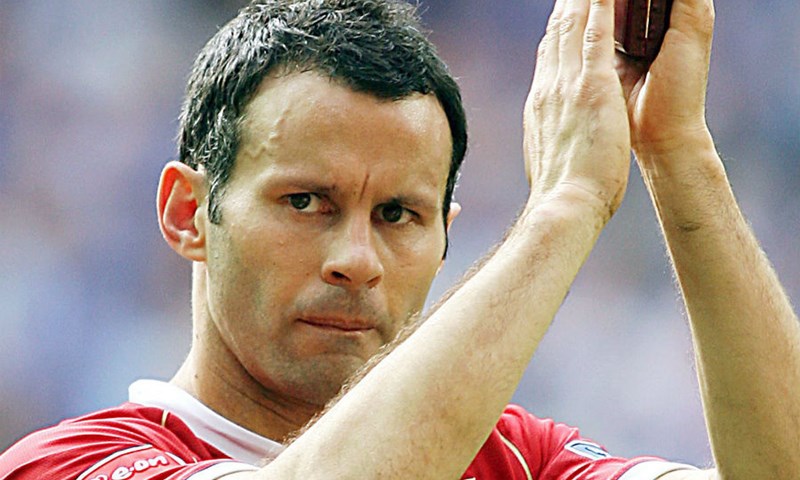 Ryan Giggs s kapetanskom vrpcom na Olimpijskim igrama