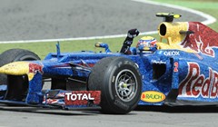 Webber pred kraj utrke nadmudrio Alonsa i slavio na Silverstoneu